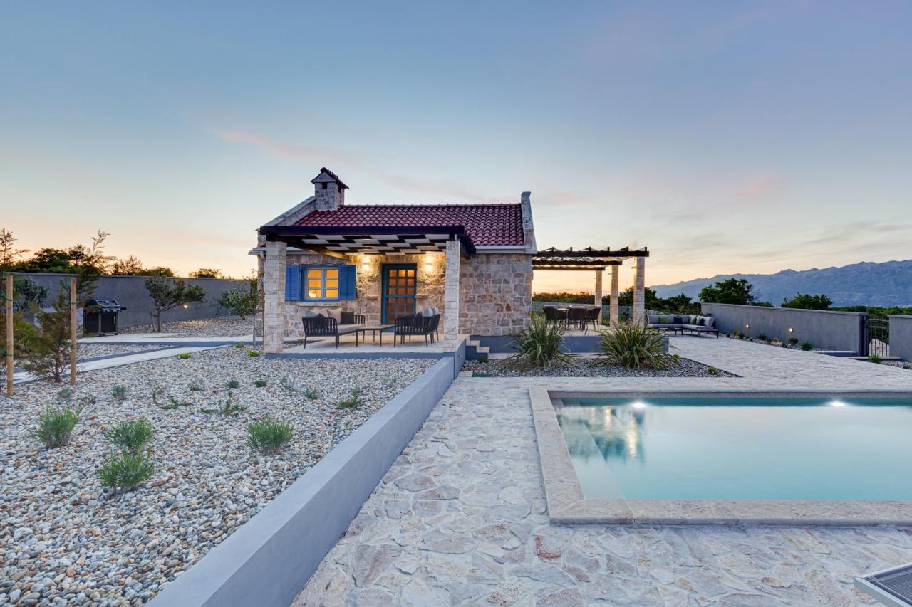Stonehouse Milan Villa Ražanac Buitenkant foto