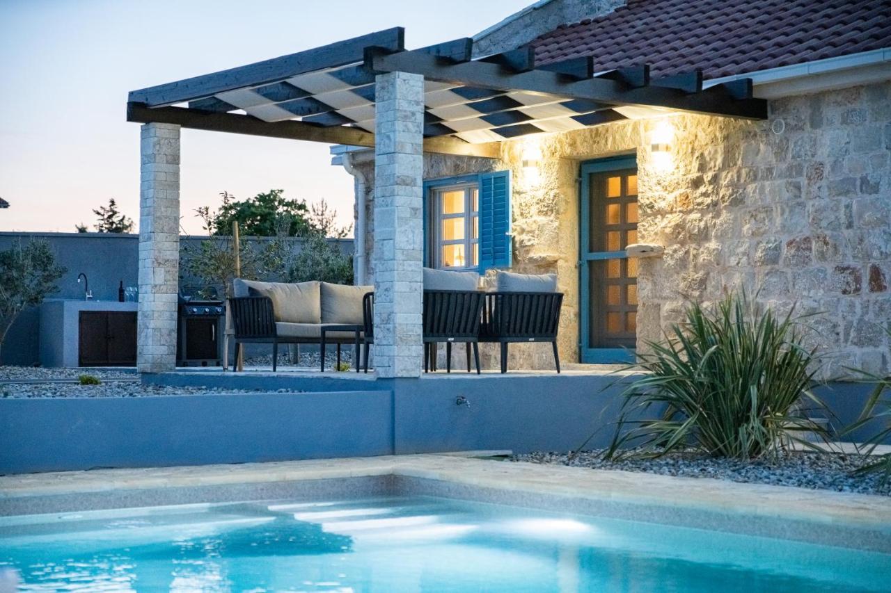 Stonehouse Milan Villa Ražanac Buitenkant foto