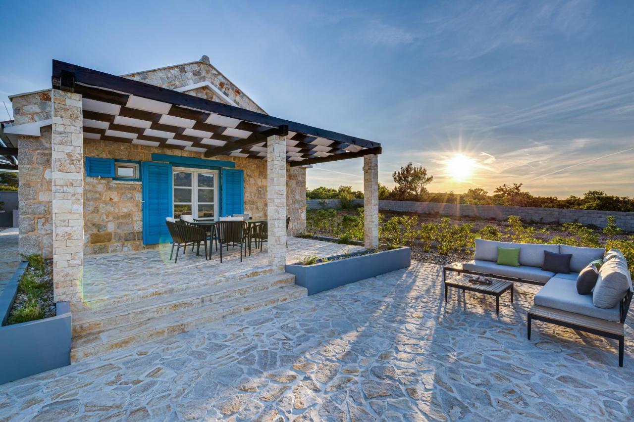 Stonehouse Milan Villa Ražanac Buitenkant foto